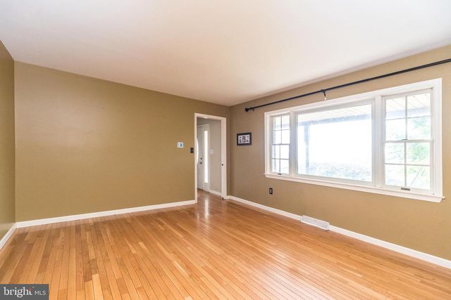 1328 EDGEWOOD DR, East Earl, PA 17519