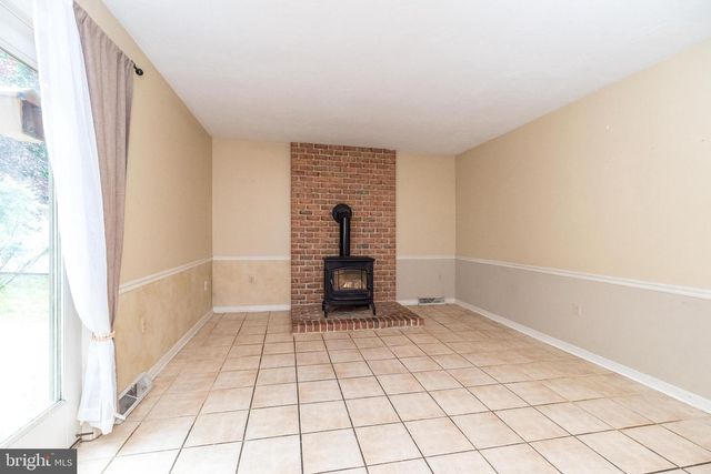 1328 EDGEWOOD DR, East Earl, PA 17519