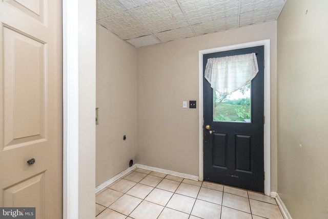 1328 EDGEWOOD DR, East Earl, PA 17519
