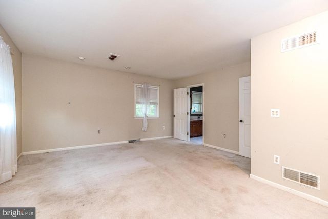 1328 EDGEWOOD DR, East Earl, PA 17519