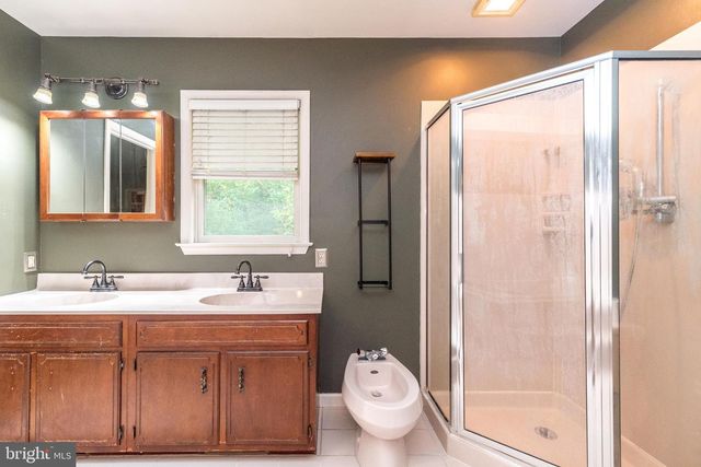 1328 EDGEWOOD DR, East Earl, PA 17519