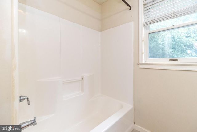 1328 EDGEWOOD DR, East Earl, PA 17519