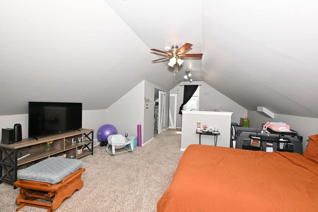 10518 W Spring Green ROAD, Greenfield, WI 53228