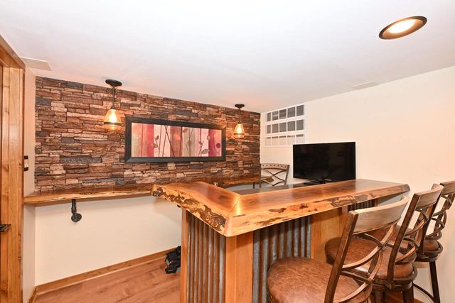 10518 W Spring Green ROAD, Greenfield, WI 53228