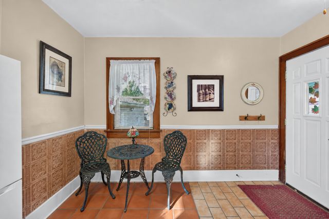 953 Hall Avenue, West Saint Paul, MN 55118