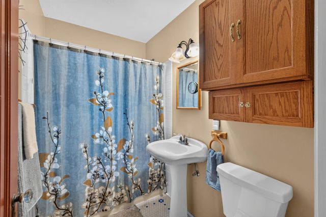 953 Hall Avenue, West Saint Paul, MN 55118