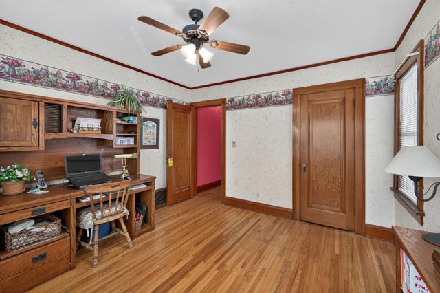 953 Hall Avenue, West Saint Paul, MN 55118