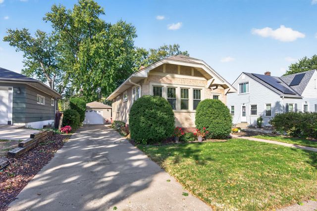 953 Hall Avenue, West Saint Paul, MN 55118