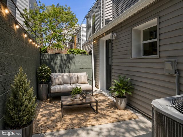 1520 S STILLMAN ST, Philadelphia, PA 19146