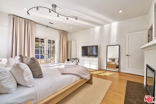 749 S Citrus Avenue, Los Angeles, CA 90036