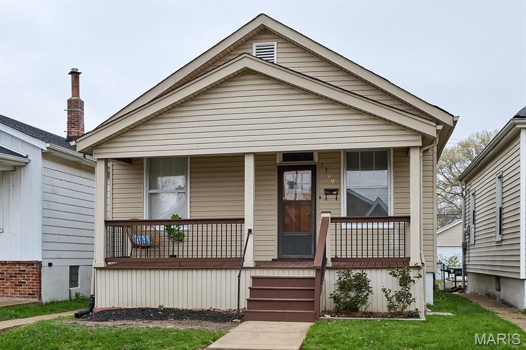 5300 Blow Street, St Louis, MO 63109