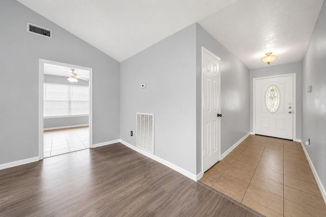1707 Stone Lake Drive, Missouri City, TX 77489