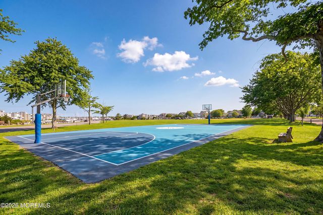384 Pine Avenue, Manasquan, NJ 08736