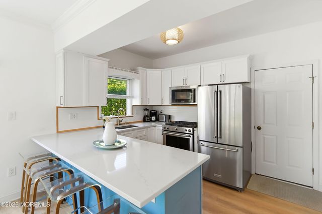 384 Pine Avenue, Manasquan, NJ 08736