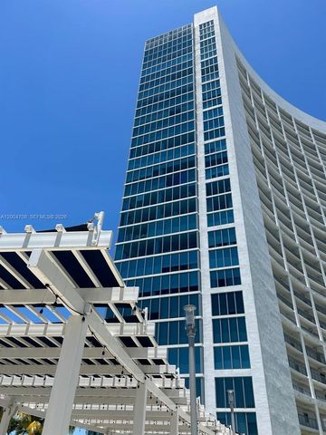 601 NE 36th St 801, Miami, FL 33137