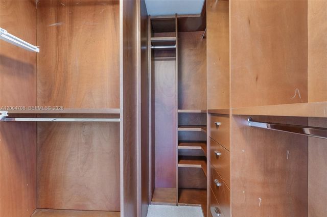 601 NE 36th St 801, Miami, FL 33137