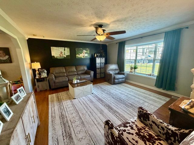 208 Carnation Drive, Corbin, KY 40701