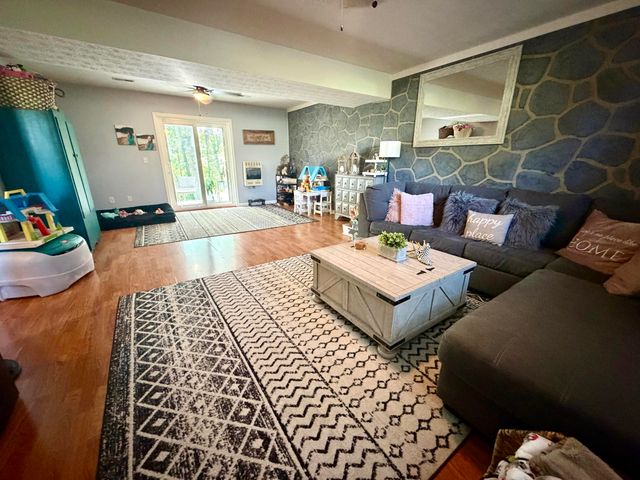 208 Carnation Drive, Corbin, KY 40701