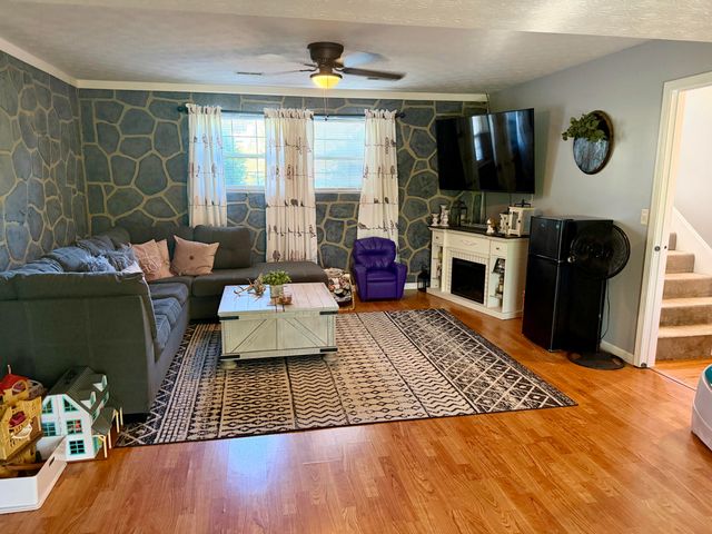 208 Carnation Drive, Corbin, KY 40701