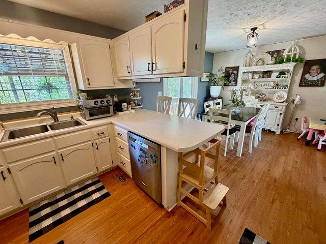 208 Carnation Drive, Corbin, KY 40701