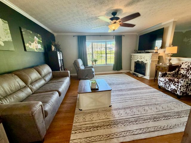 208 Carnation Drive, Corbin, KY 40701