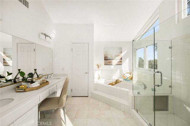 26822 Sommerset, Lake Forest, CA 92630