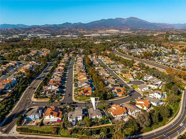 26822 Sommerset, Lake Forest, CA 92630
