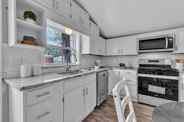 30280 Joy Road, Livonia City, MI 48150