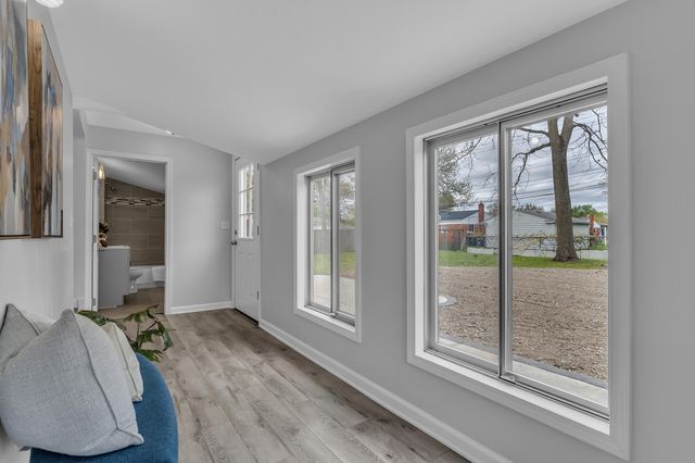 30280 Joy Road, Livonia City, MI 48150