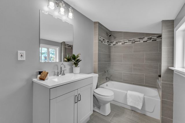 30280 Joy Road, Livonia City, MI 48150