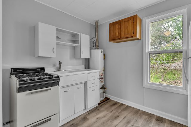 30280 Joy Road, Livonia City, MI 48150