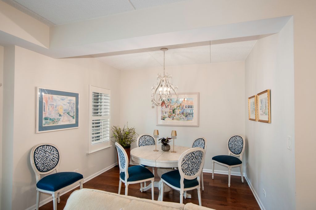 420 W Burlington Avenue 207, La Grange, IL 60525 — photo 4