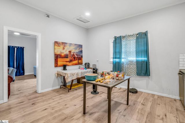 6 Webb Street, Greenville, SC 29605