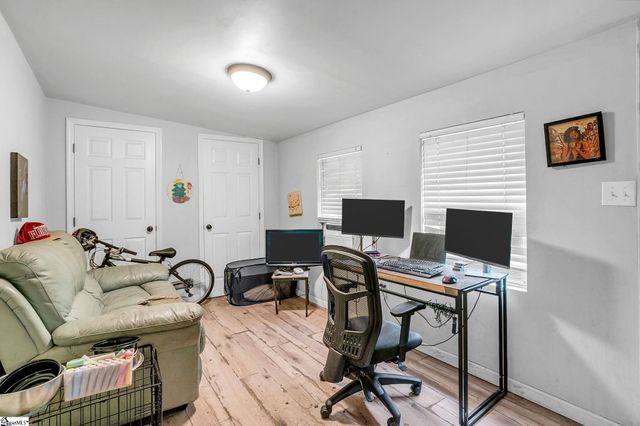 6 Webb Street, Greenville, SC 29605