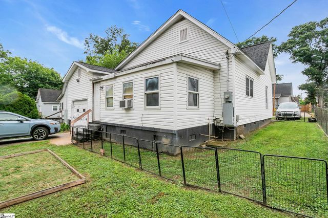 6 Webb Street, Greenville, SC 29605