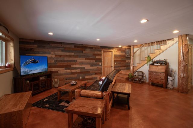 850 County 46 NW, Backus, MN 56435