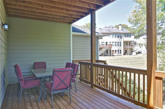 503 Lakeview Court, Woodstock, GA 30188