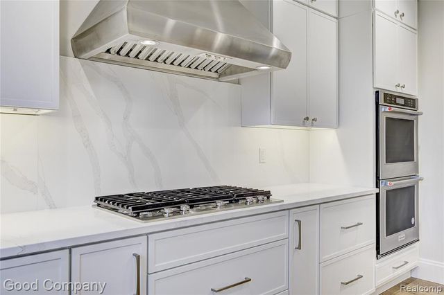 2533 N Vermont Avenue, Royal Oak, MI 48073