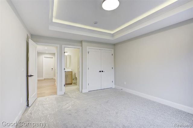 2533 N Vermont Avenue, Royal Oak, MI 48073