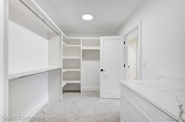 2533 N Vermont Avenue, Royal Oak, MI 48073