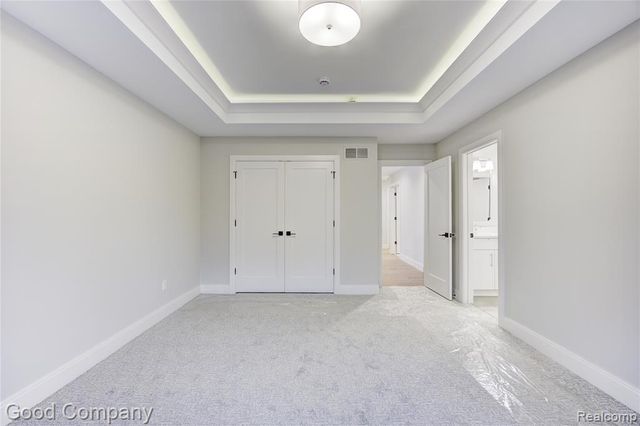 2533 N Vermont Avenue, Royal Oak, MI 48073