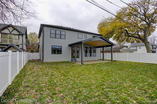 2533 N Vermont Avenue, Royal Oak, MI 48073