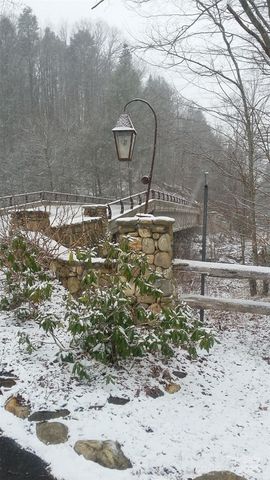 26 Hawthorne Draw Trail, Canton, NC 28716