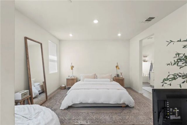 260 Summerville LN, Palmdale, CA 93551