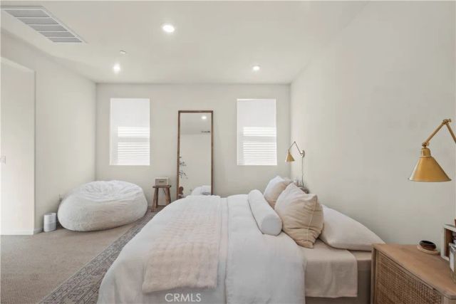 260 Summerville LN, Palmdale, CA 93551