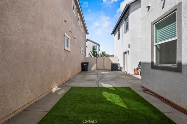 260 Summerville LN, Palmdale, CA 93551