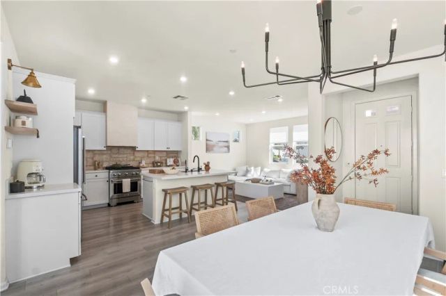 260 Summerville LN, Palmdale, CA 93551