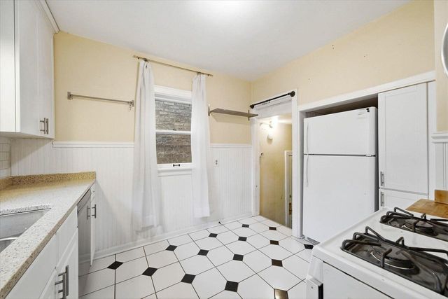 1941 N Bartlett STREET, Milwaukee, WI 53202