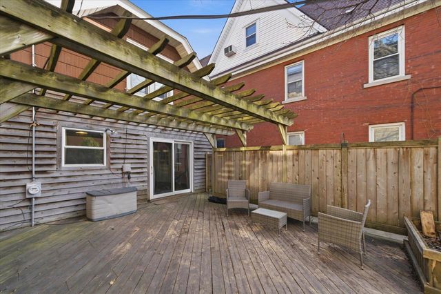 1941 N Bartlett STREET, Milwaukee, WI 53202