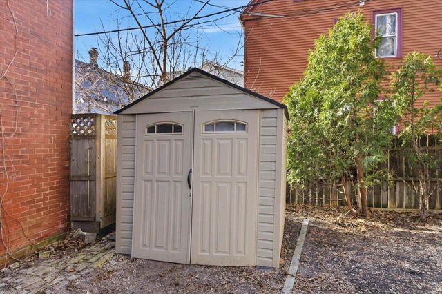 1941 N Bartlett STREET, Milwaukee, WI 53202